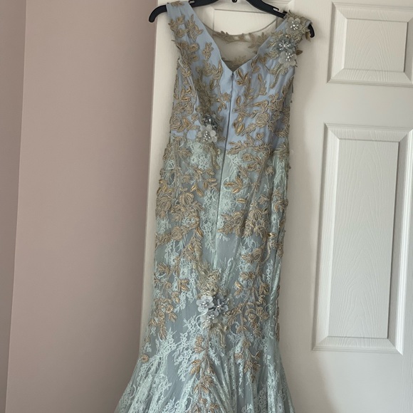 🔥 Beautiful and Glamorous Tarik ediz gown - Picture 9 of 14